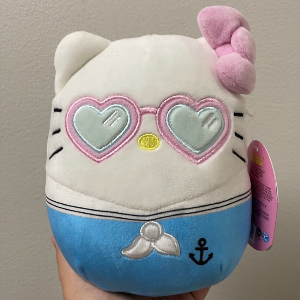 Hello kitty sailor squishmallow